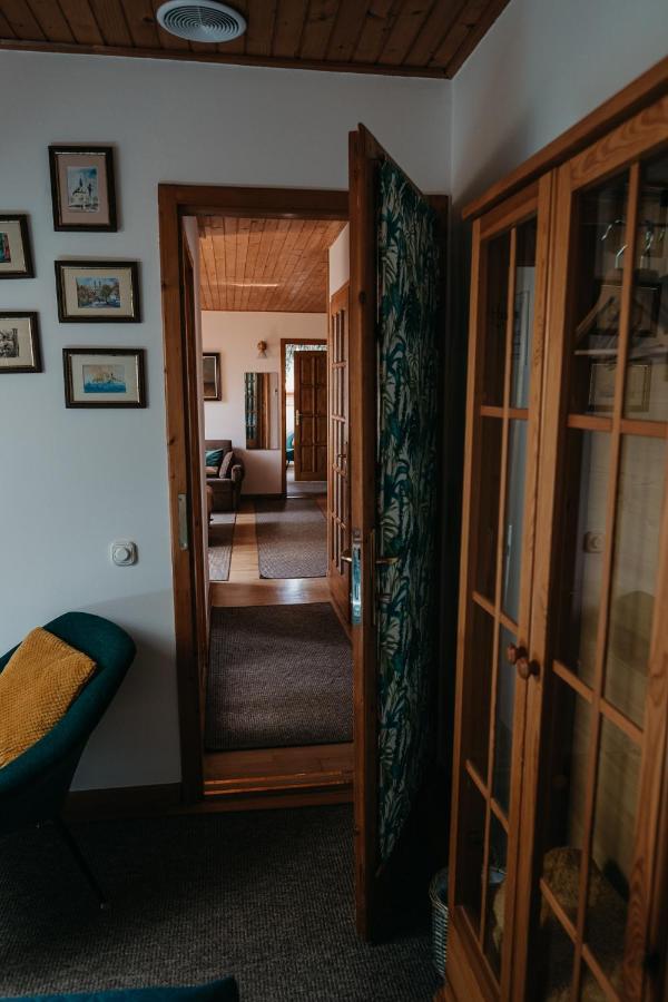 Hemina Vendeghaz Hotel Tata Exterior foto